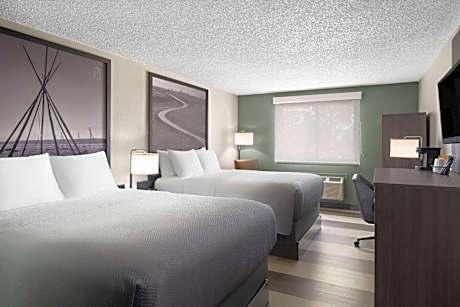 Queen Room with Two Queen Beds - Non-Smoking