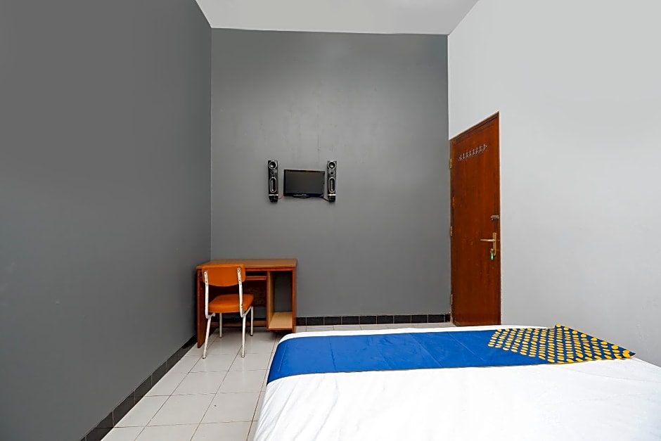 OYO 2240 Simpang Tujuh Residence