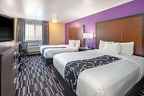 2 Queen Beds Non-Smoking