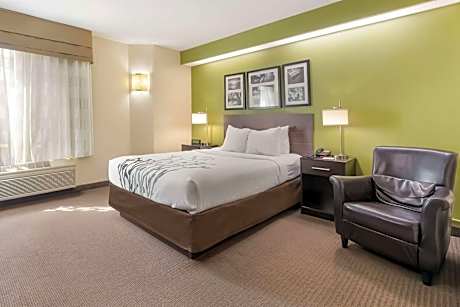 Queen Room - Accessible/Nonsmoking