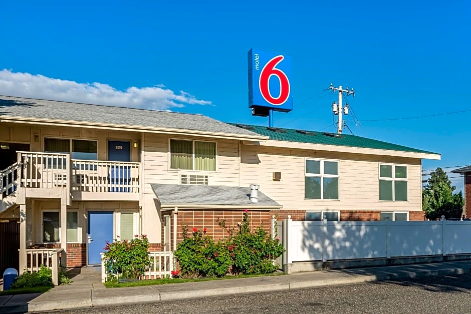 Motel 6 Clarkston WA