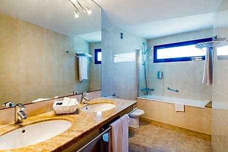 Superior Twin Room with Sea View