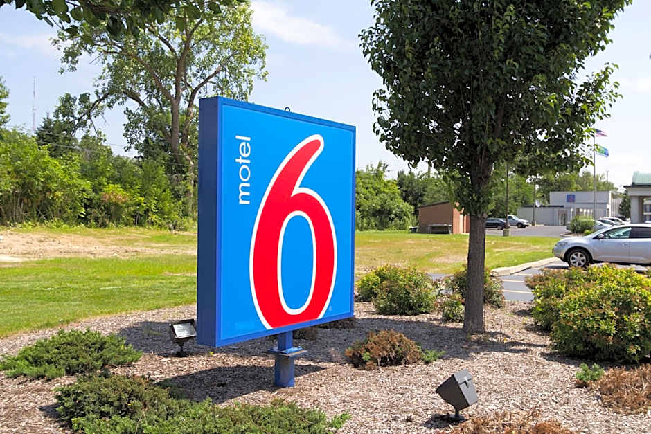 Motel 6 Richfield OH