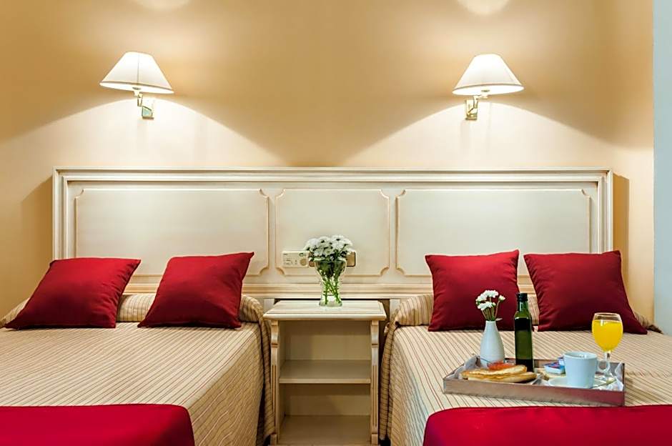 1 Double Bed or 2 Beds — 10 fotoğraftan 1. fotoğraf