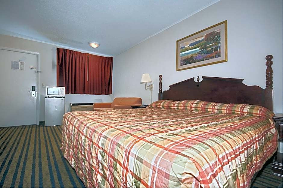 Amherst Inn & Suites