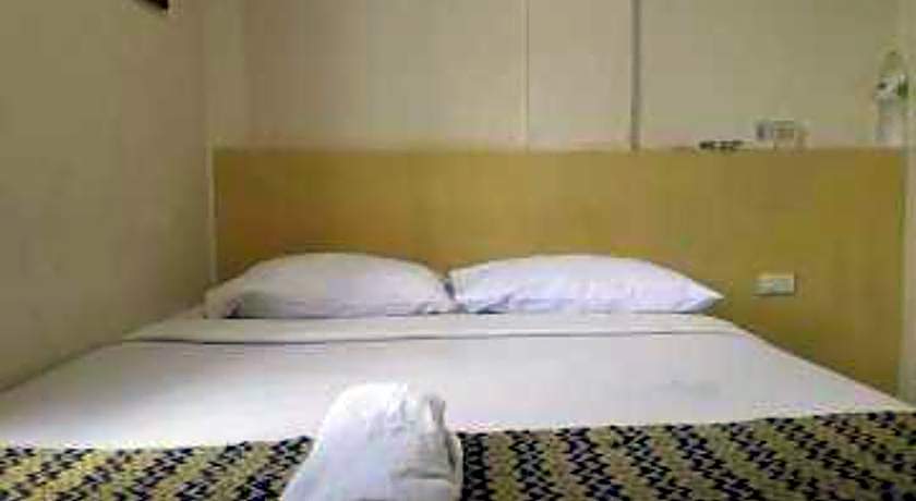EXPRESS O 91674 Penginapan Bm Prima