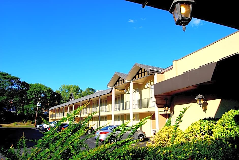 West Gate Inn Nyack
