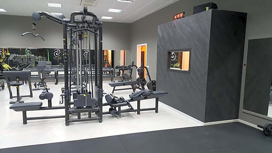 Mahara Hotel & Wellness