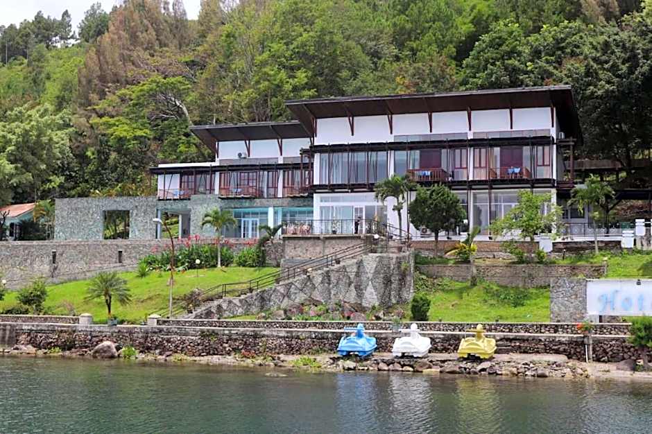 Tiara Bunga Hotel & Villa