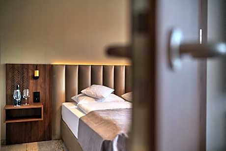 Classic Plus Apartment with Sauna - Five Seasons Three