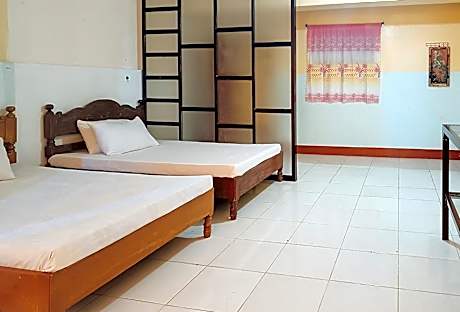 RedDoorz @ Grand Valley Hotel Junction Luna Cagayan