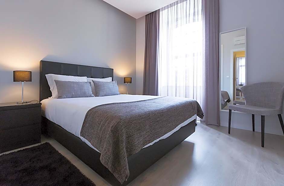 Riversuites