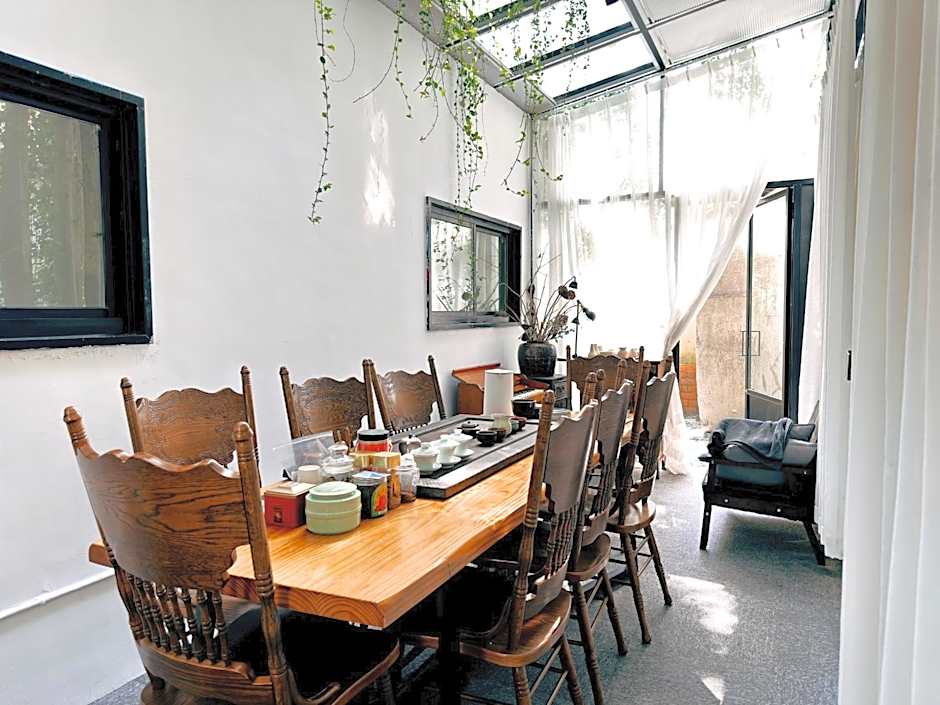 Suzhou Unique Space Design Art Hotel