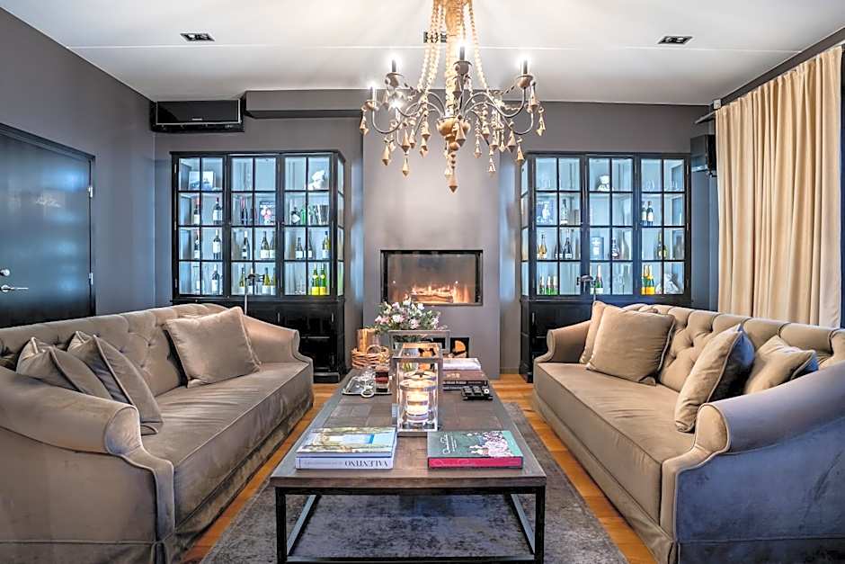 Frost Boutique Hotel