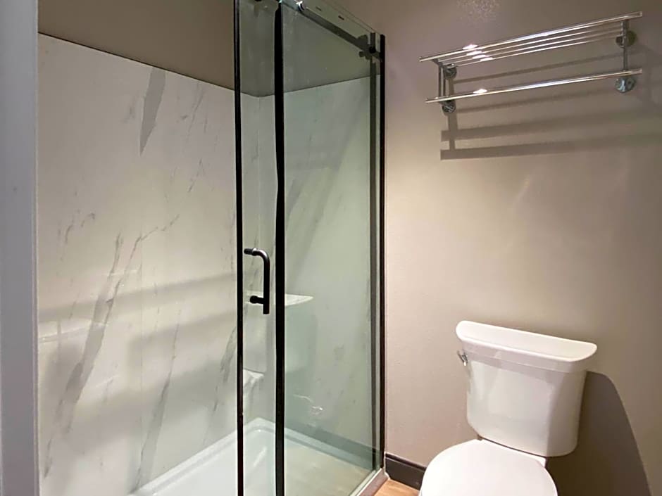 Studio 6 Suites Stockton, CA Waterfront
