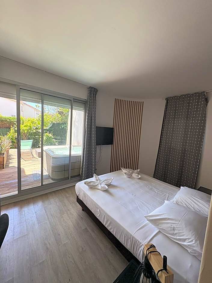 Hotel Sable Et Soleil - Port et Plage