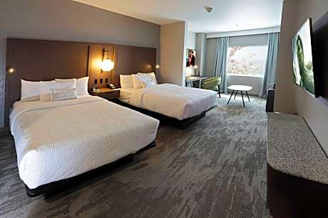 Suite, Multiple Beds (2 Queen Beds and 1 Double Sofa Bed)
