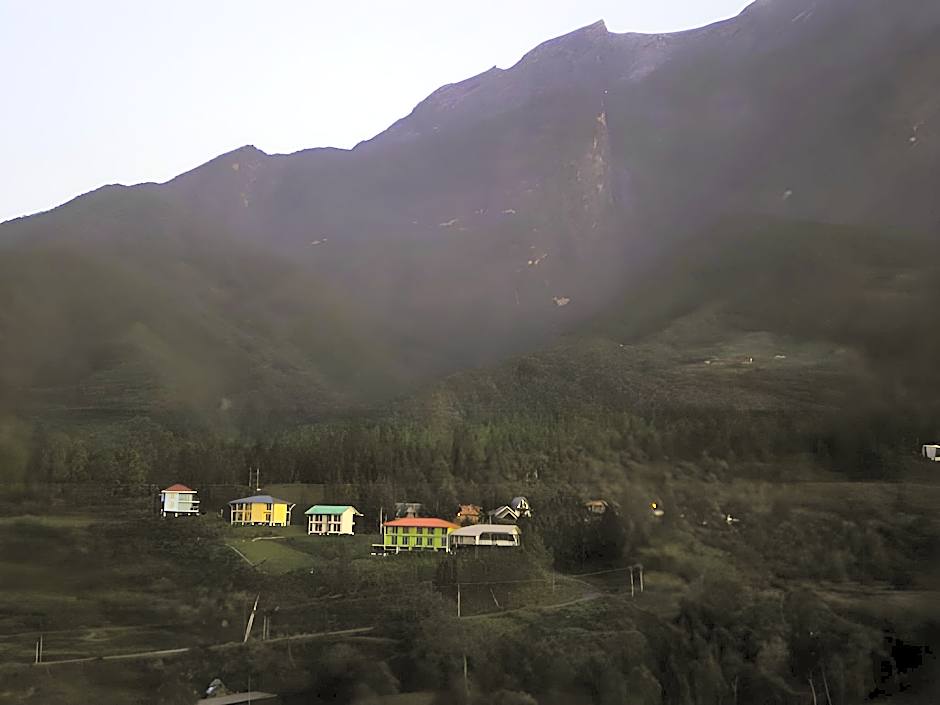 Rocky Mountain Lodge
