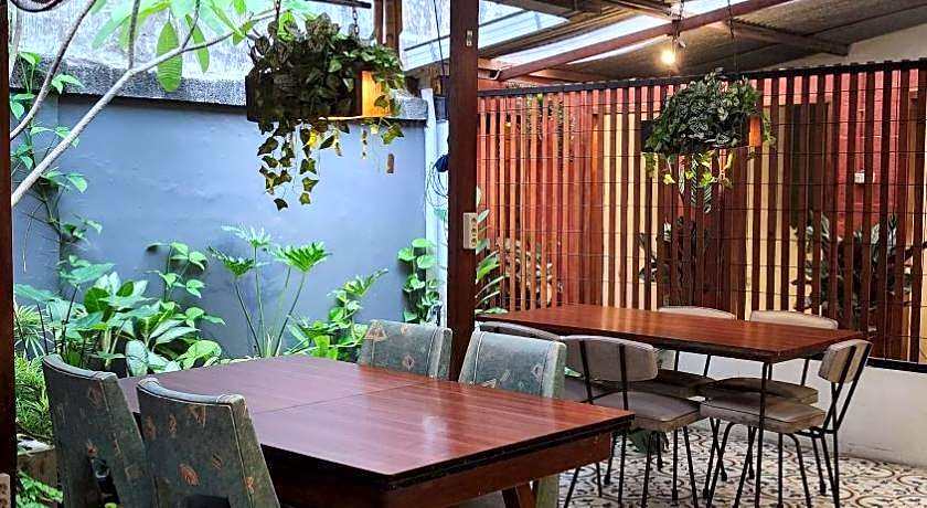 Semeru Hostel Malang