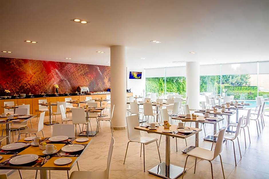 Fiesta Inn Express Perinorte