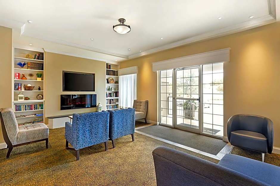 Best Western Plus Longbranch Hotel & Convention Center