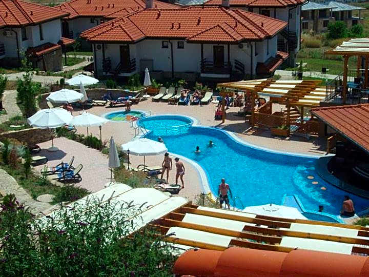 Bay View Villas - Luxury Villas & Apartments