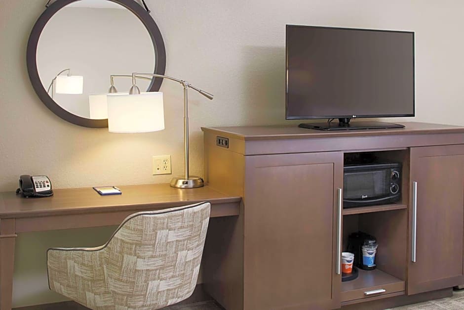 Hampton Inn by Hilton Garden City Long Island