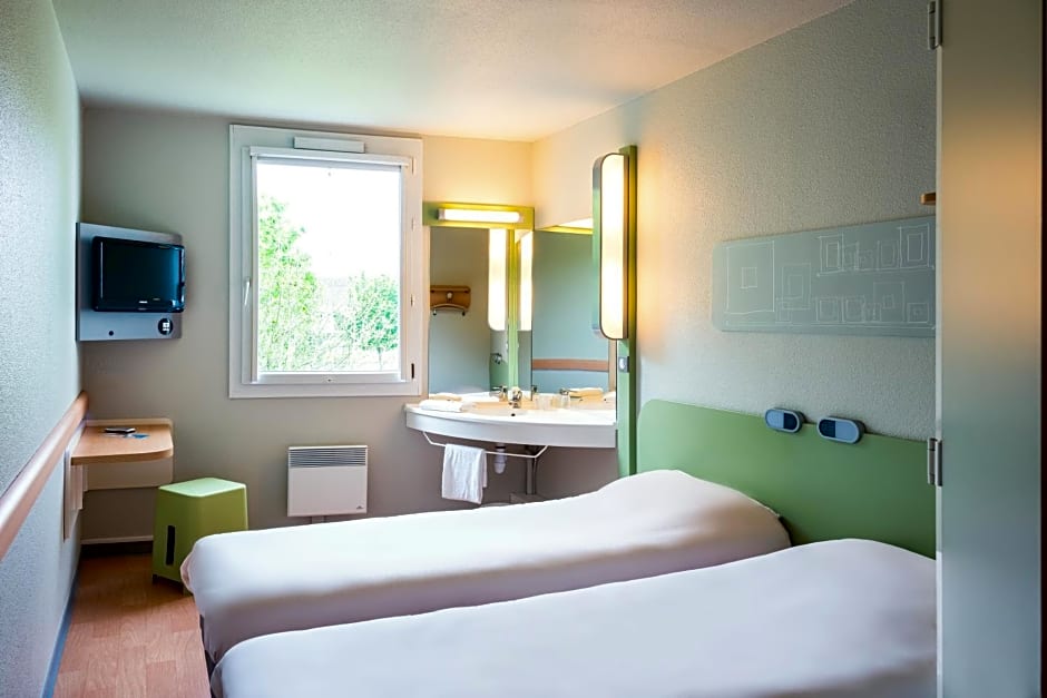 ibis Budget Courbevoie Paris La Defense