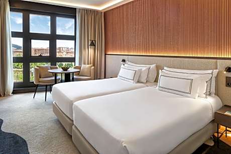 Melia Connecting Room