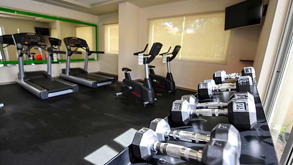 Holiday Inn Express and Suites Celaya By IHG