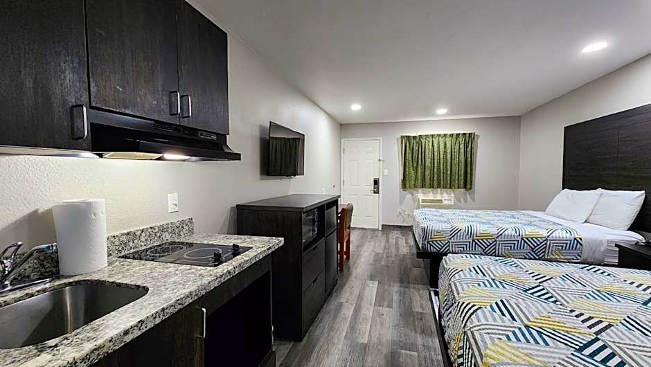 Scottish Inn & Suites