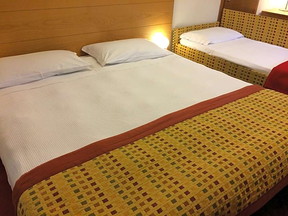 Accademia Hotel