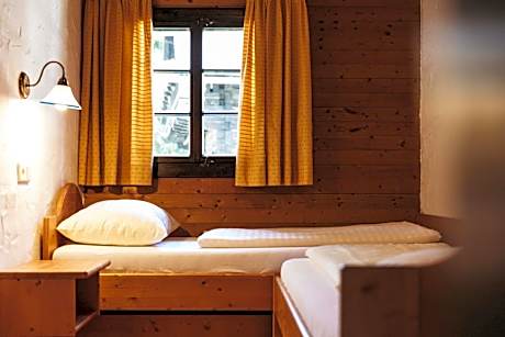 Three-Bedroom Apartment with Balcony