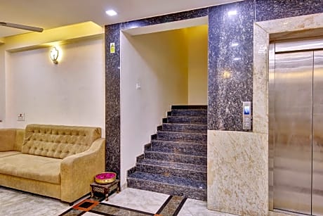 OYO Flagship Hotel Lotus Park