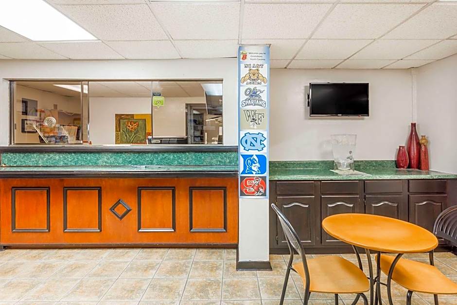 Super 8 by Wyndham Greensboro