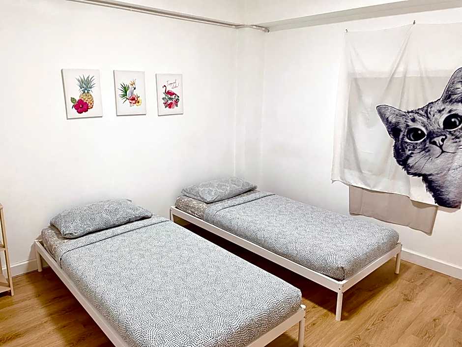 Room Story Hostel