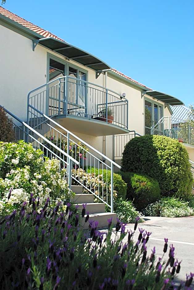 Alcala Motor Lodge