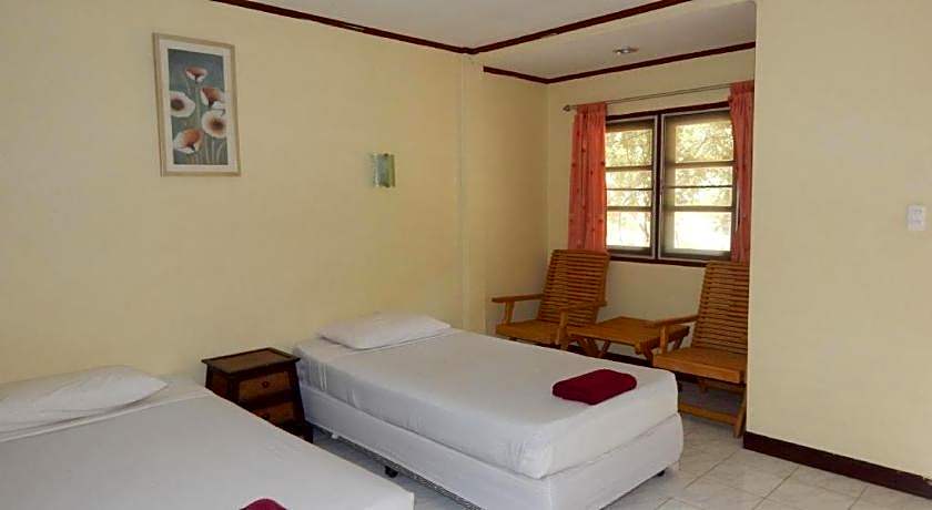 Jinta Hotel Nathon Beach