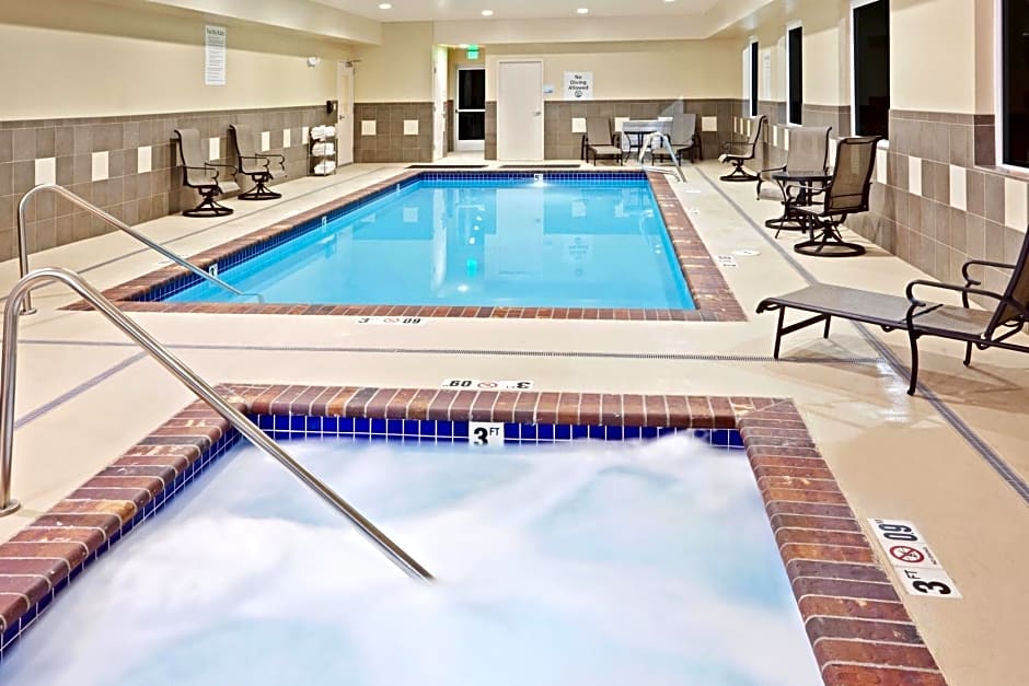 Holiday Inn Express Hotel & Suites Chehalis - Centralia