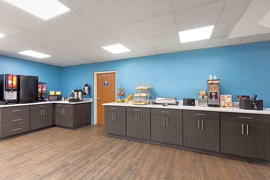 Days Inn by Wyndham Clarksville North