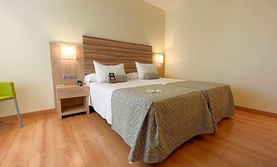 Riviera Beachotel - Adults Recommended