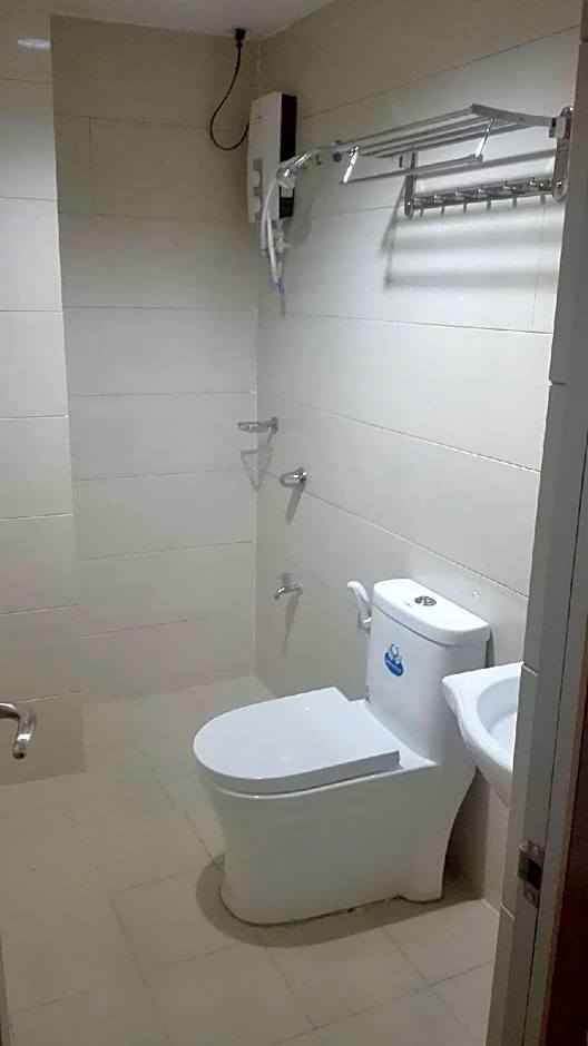 Meaco Royal Hotel - Tabaco