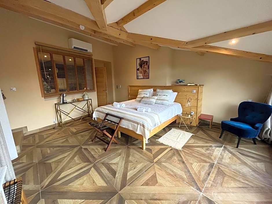 Le 19 - 38m2 Terrasse Jacuzzi - Centre Historique - Clim