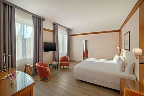 SUPERIOR ROOM (2AD + 1CH)