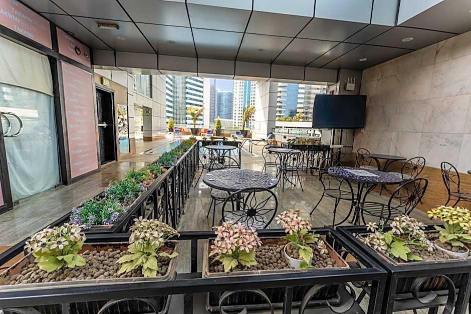 Gulf Oasis Hotel Apartments Fz LLC
