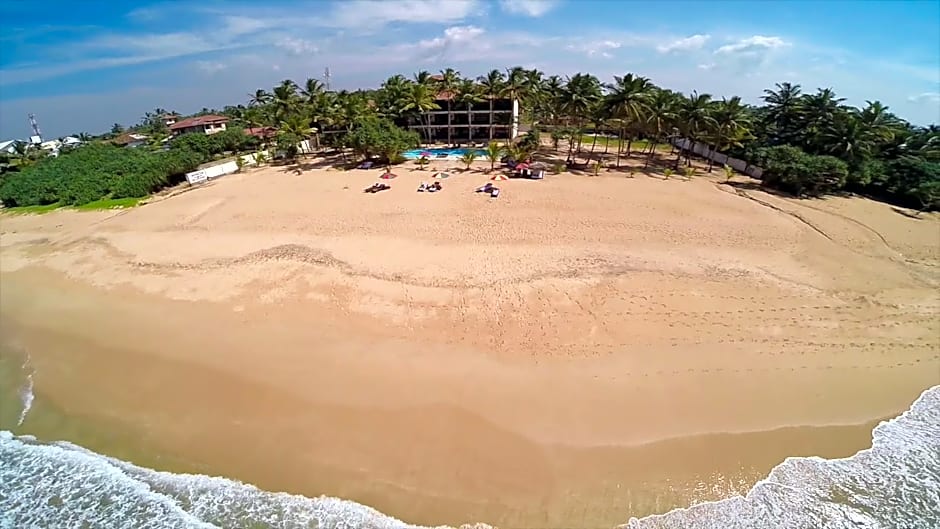 Whispering Palms Hotel