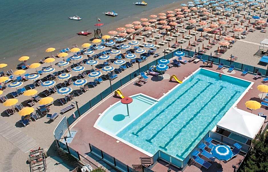Hotel Asiago Beach