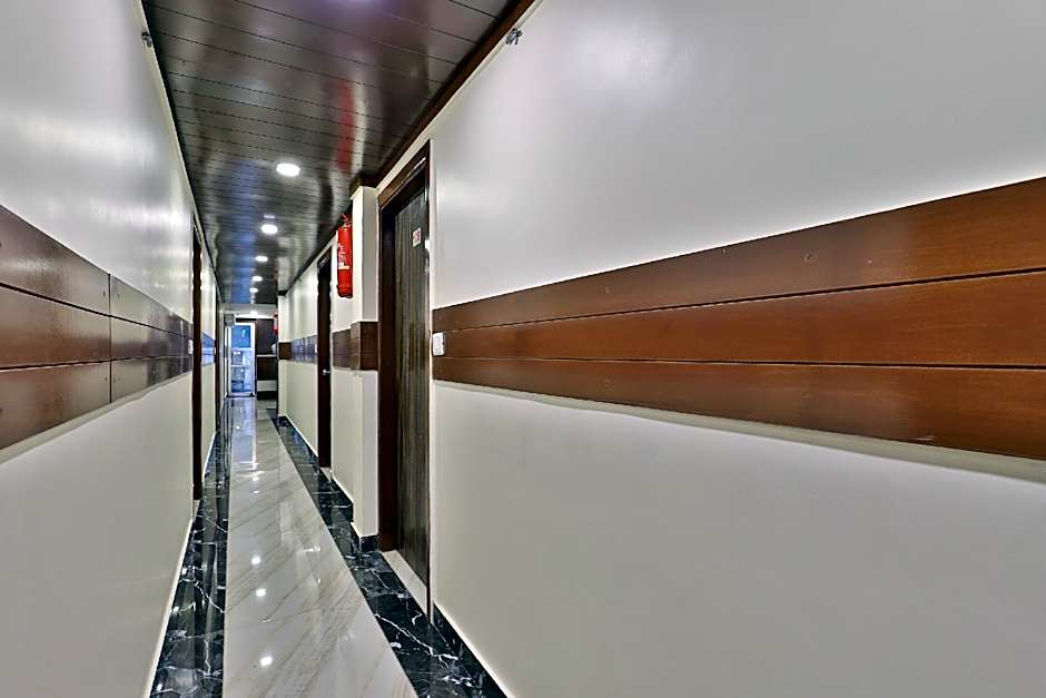 Hotel Shiv Villa by OYO – Ahmedabad, TN