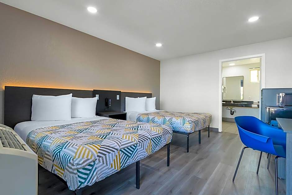 Motel 6-Willows, CA