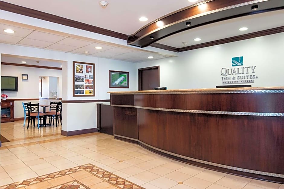 Quality Inn & Suites Quakertown-Allentown